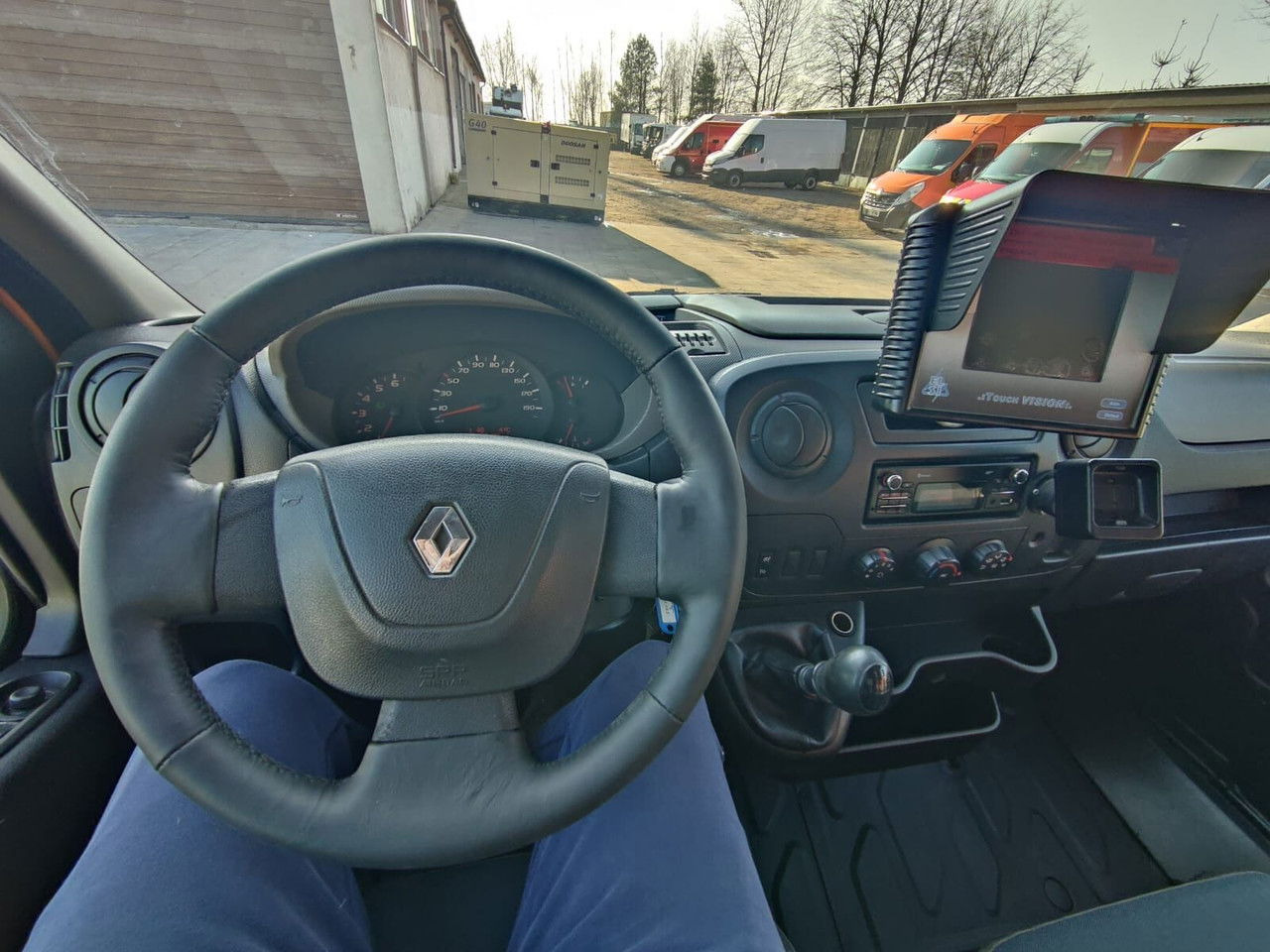 Furgão Renault Master: foto 16