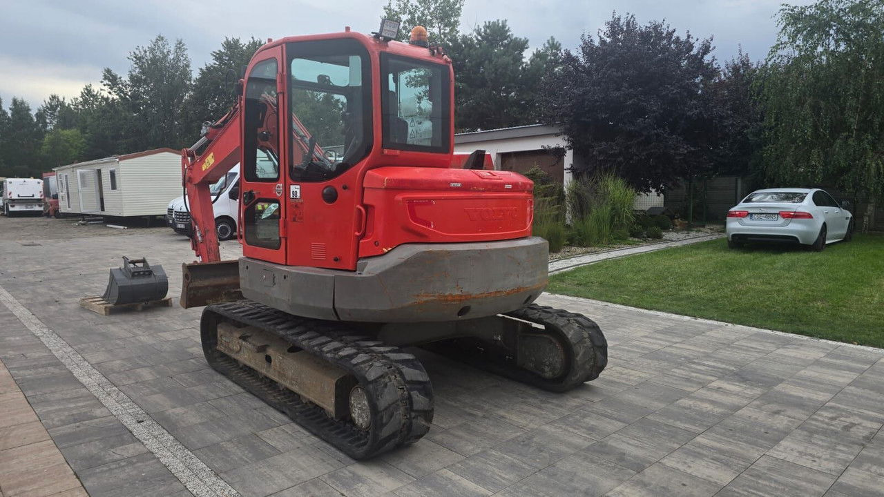 Volvo ECR88D Koparka gąsienicowa 2017 rok Tylko 4702 MOT Ogodzin - Escavadora de rastos: foto 3 Volvo ECR88D Koparka gąsienicowa 2017 rok Tylko 4702 MOT Ogodzin - Escavadora de rastos: foto 3