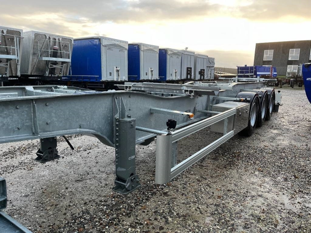 AMT Container trailer & Dolly med special træk - Reboque transportador de contêineres/ Caixa móvel: foto 5 AMT Container trailer & Dolly med special træk - Reboque transportador de contêineres/ Caixa móvel: foto 5