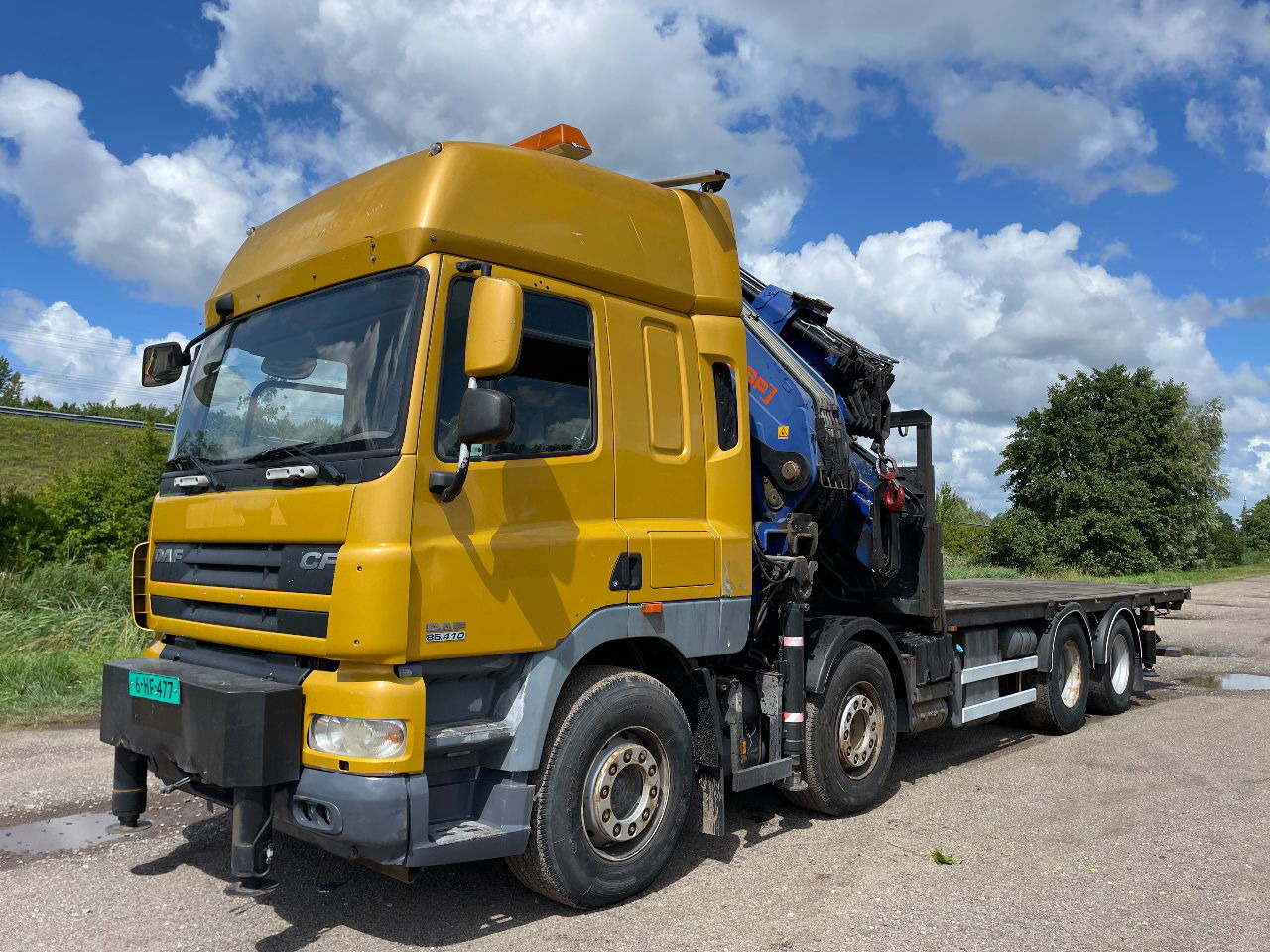 DAF CF 85.410 PM 80 crane laadkraan met jib en frontstempels - Camião grua: foto 3 DAF CF 85.410 PM 80 crane laadkraan met jib en frontstempels - Camião grua: foto 3
