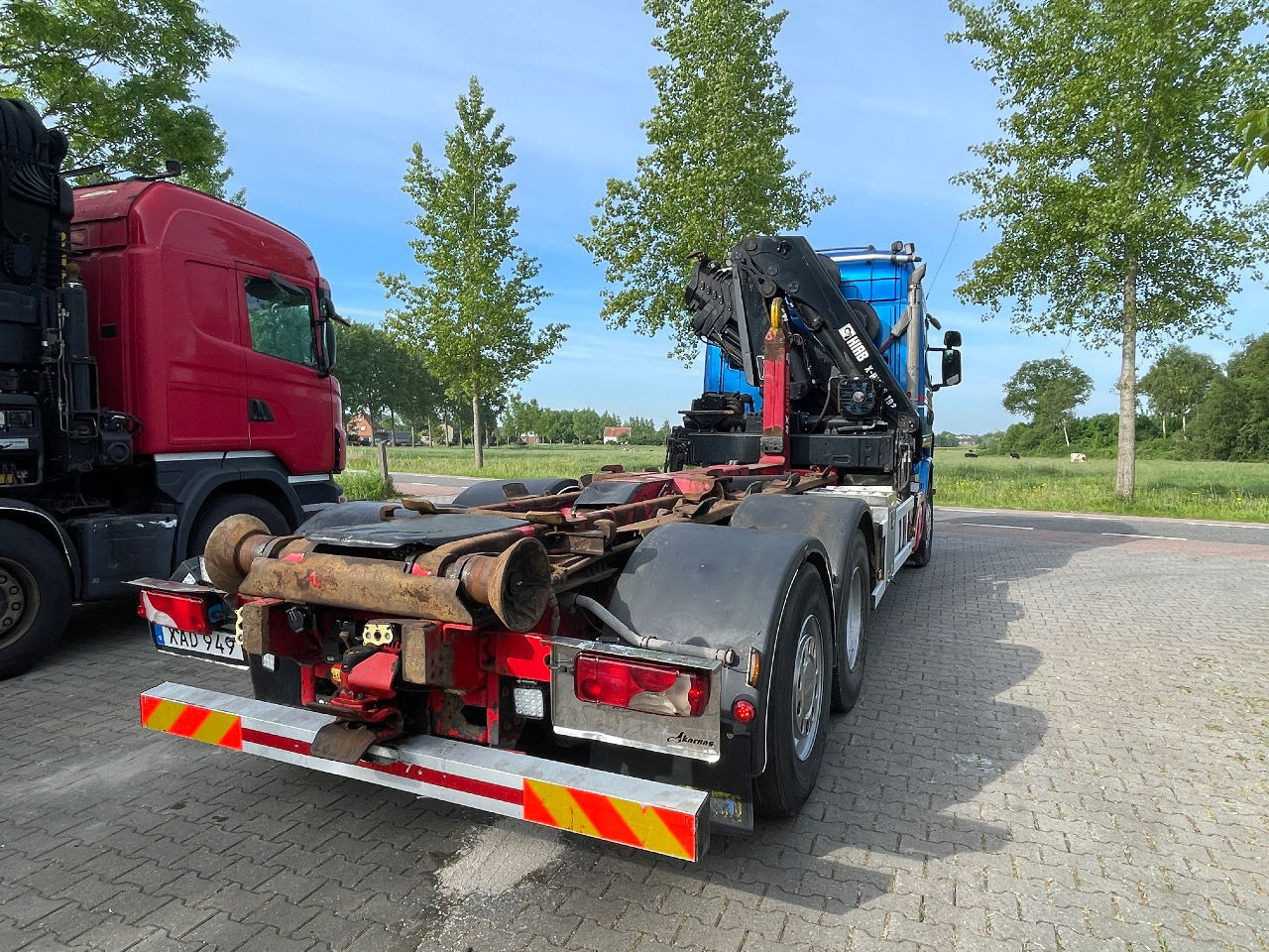 Scania R480 - Camião transportador de contêineres/ Caixa móvel, Camião grua: foto 4 Scania R480 - Camião transportador de contêineres/ Caixa móvel, Camião grua: foto 4