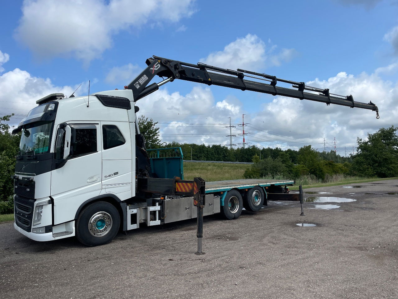 Volvo FH 13.540 FH 540 with hiab 477 e6 with remote - Camião grua: foto 1 Volvo FH 13.540 FH 540 with hiab 477 e6 with remote - Camião grua: foto 1