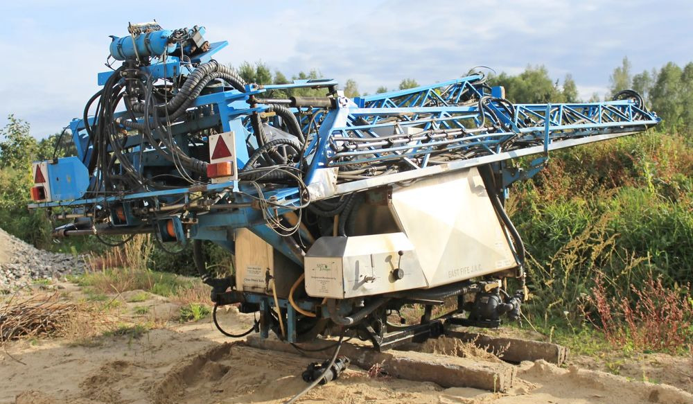 Inny Watson & Brookman 3200L - Pulverizador agricola: foto 1 Inny Watson & Brookman 3200L - Pulverizador agricola: foto 1