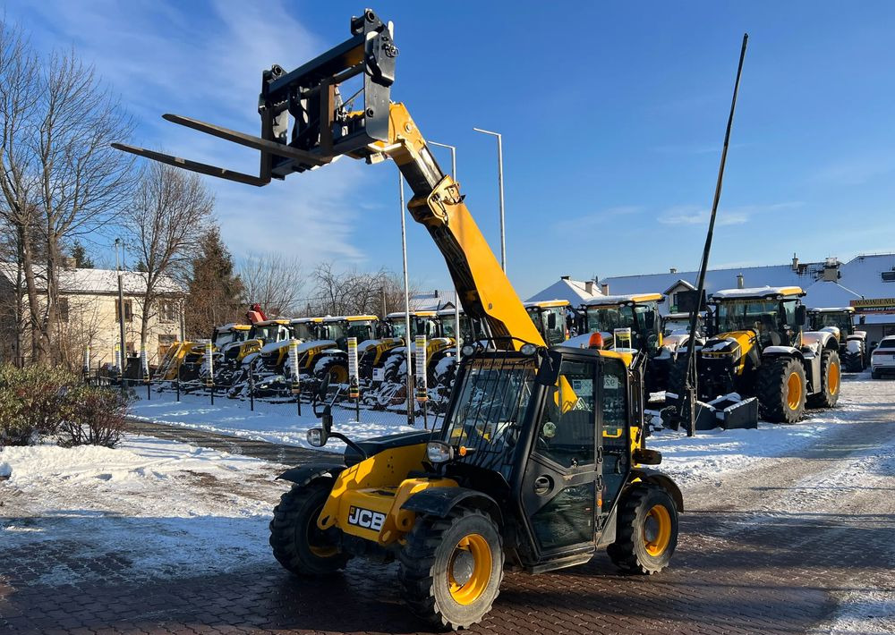 JCB 525-60 |2015 ROK |75KM - Empilhador telescópico: foto 1 JCB 525-60 |2015 ROK |75KM - Empilhador telescópico: foto 1