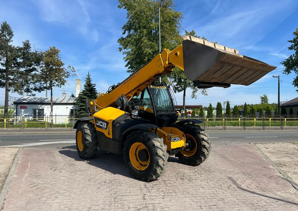 JCB 535-95 - Empilhador telescópico: foto 1 JCB 535-95 - Empilhador telescópico: foto 1