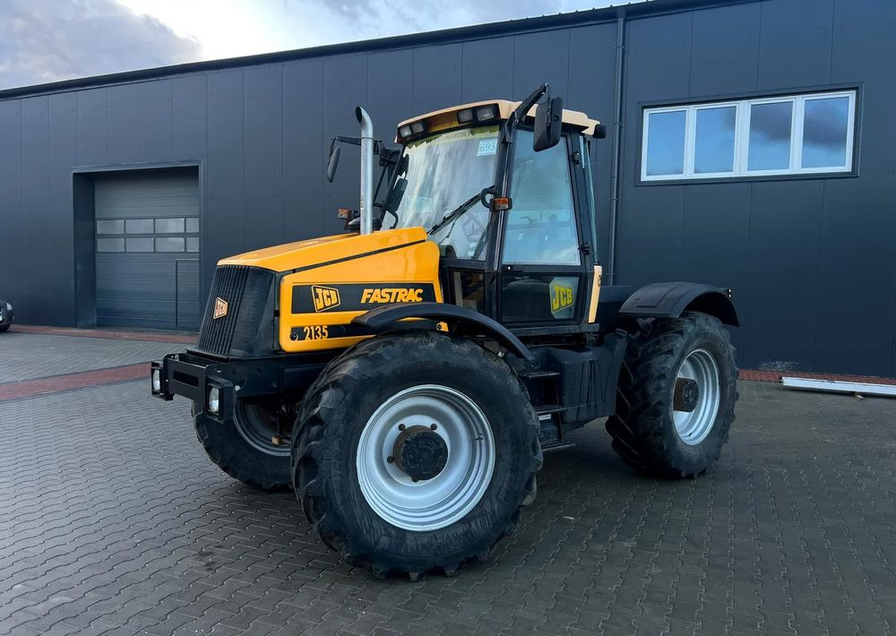 JCB FASTRAC 2135 - Trator: foto 1 JCB FASTRAC 2135 - Trator: foto 1