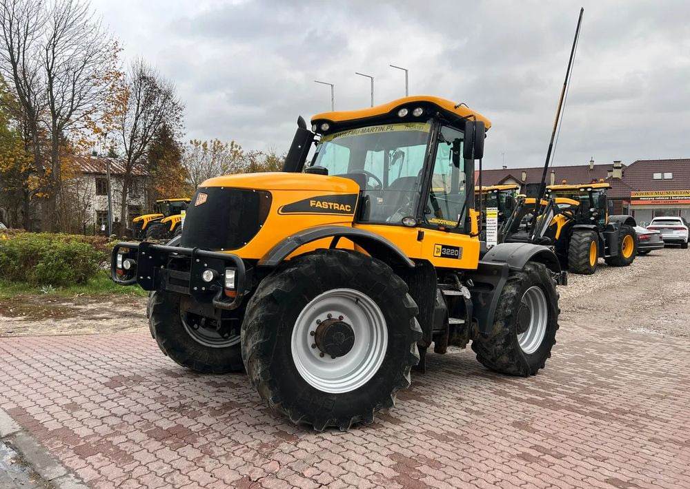 JCB Fastrac 3220 - Trator: foto 1 JCB Fastrac 3220 - Trator: foto 1