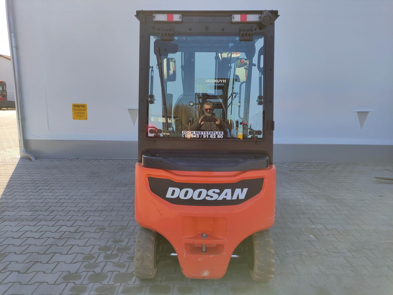 Doosan B20X-7 (Plus) - Empilhadeira elétrica: foto 4 Doosan B20X-7 (Plus) - Empilhadeira elétrica: foto 4