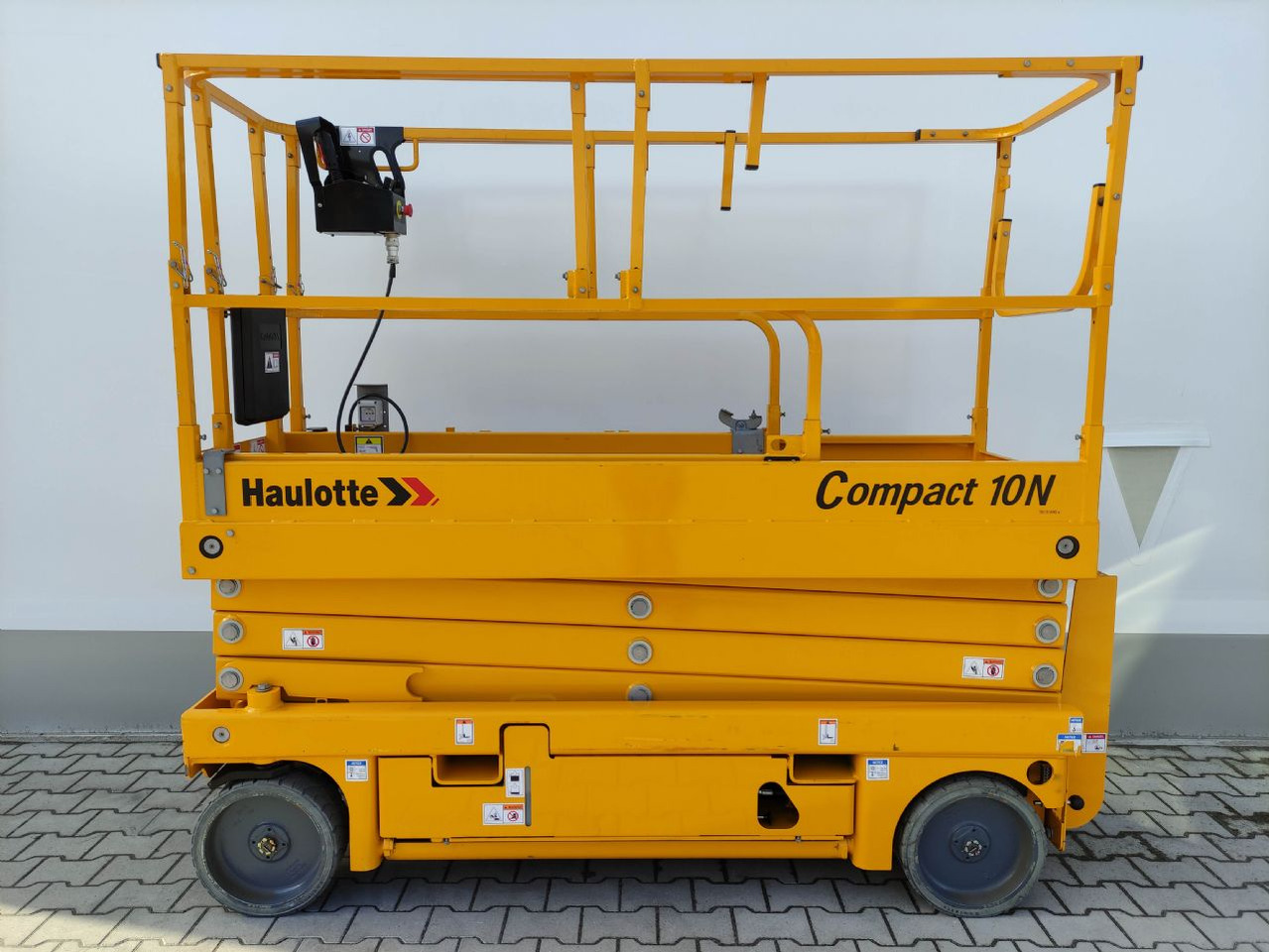 Haulotte Compact 10N - Plataforma de Tijera/ Plataforma de tesoura: foto 1 Haulotte Compact 10N - Plataforma de Tijera/ Plataforma de tesoura: foto 1