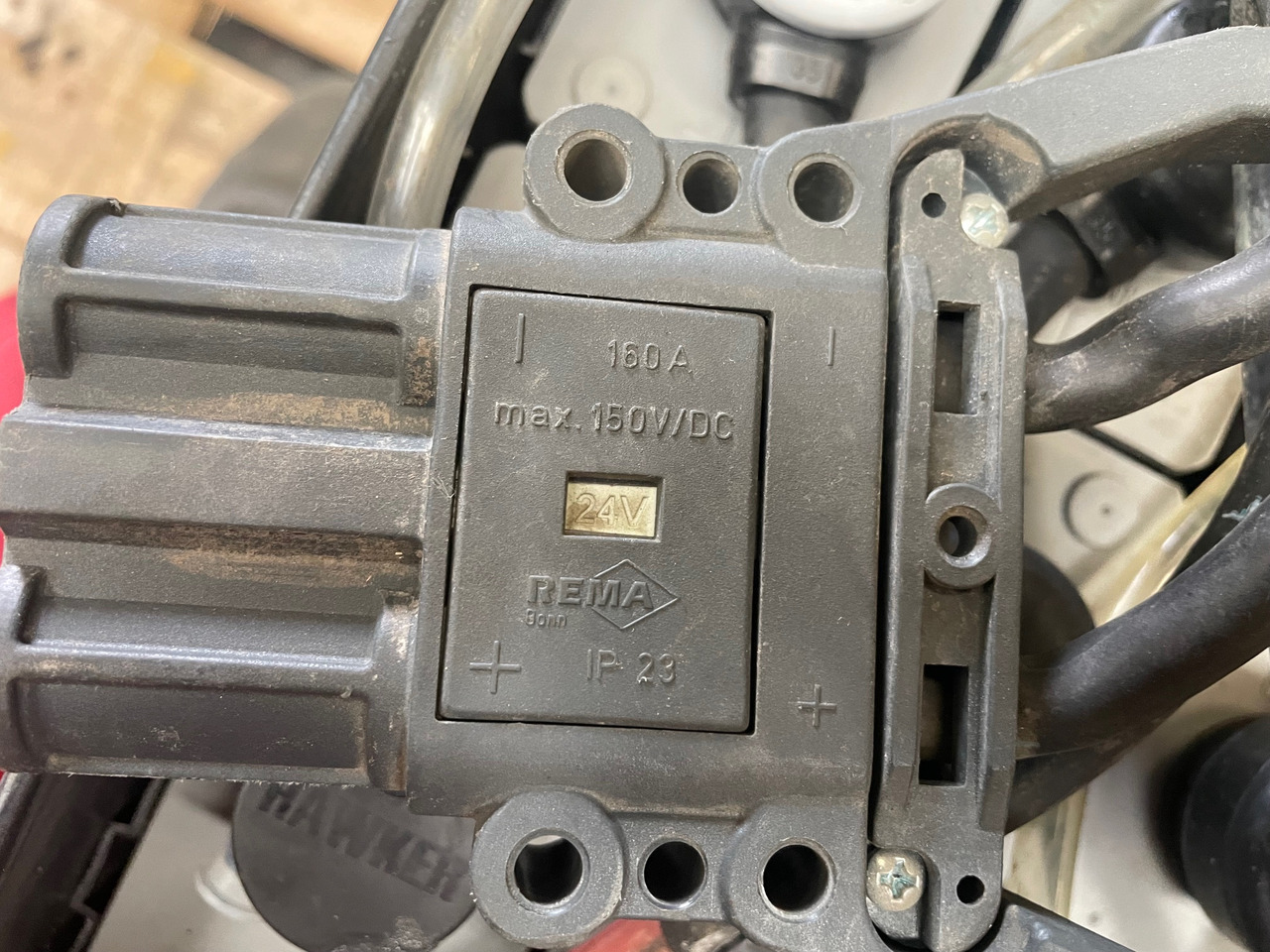 Hawker 24 Volt I 3 PZS 375 - Bateria automotiva por Equipamento de movimentação: foto 4 Hawker 24 Volt I 3 PZS 375 - Bateria automotiva por Equipamento de movimentação: foto 4
