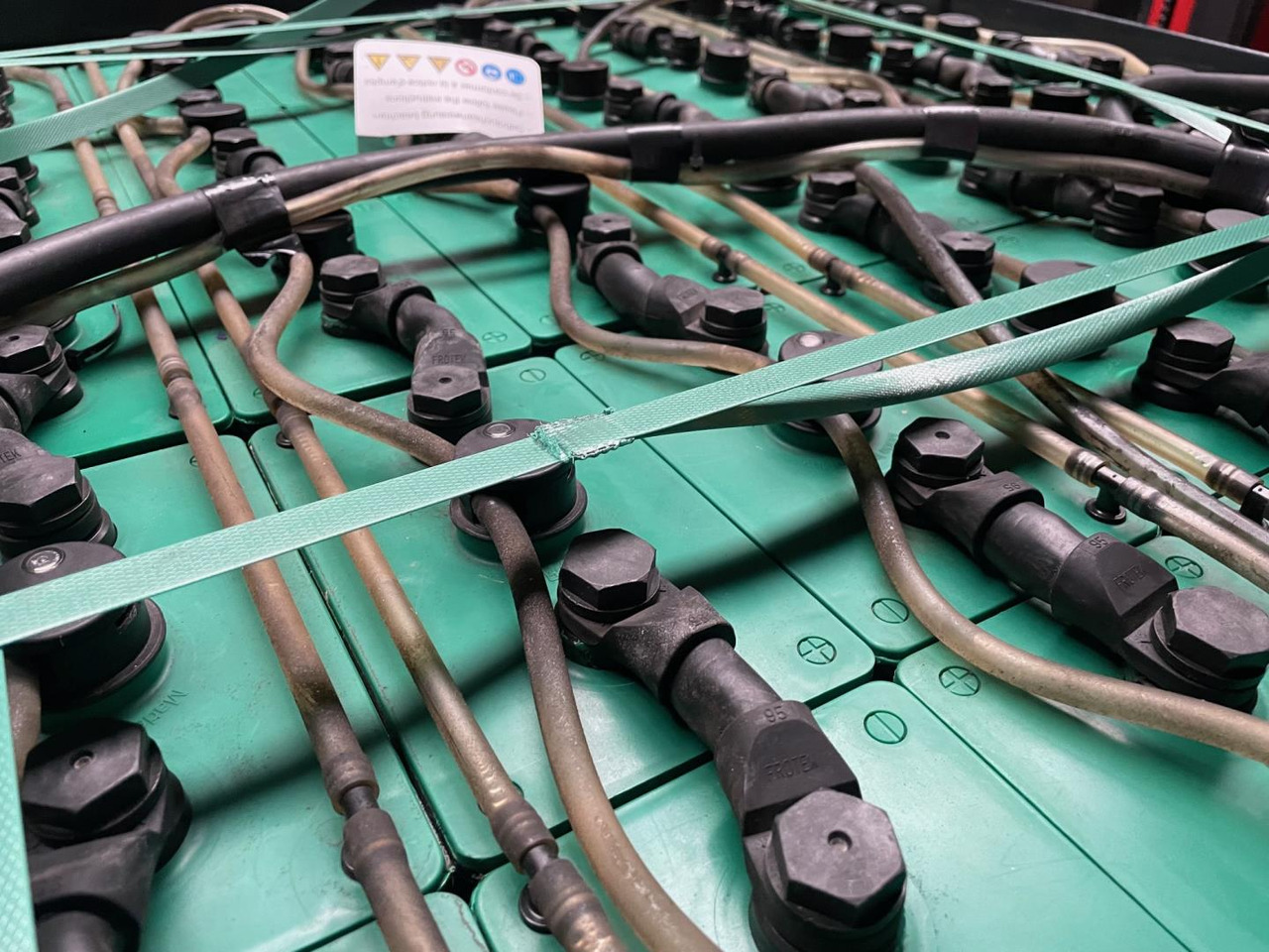 Hoppecke 80V 6 HPZS 930 - Bateria automotiva por Equipamento de movimentação: foto 3 Hoppecke 80V 6 HPZS 930 - Bateria automotiva por Equipamento de movimentação: foto 3