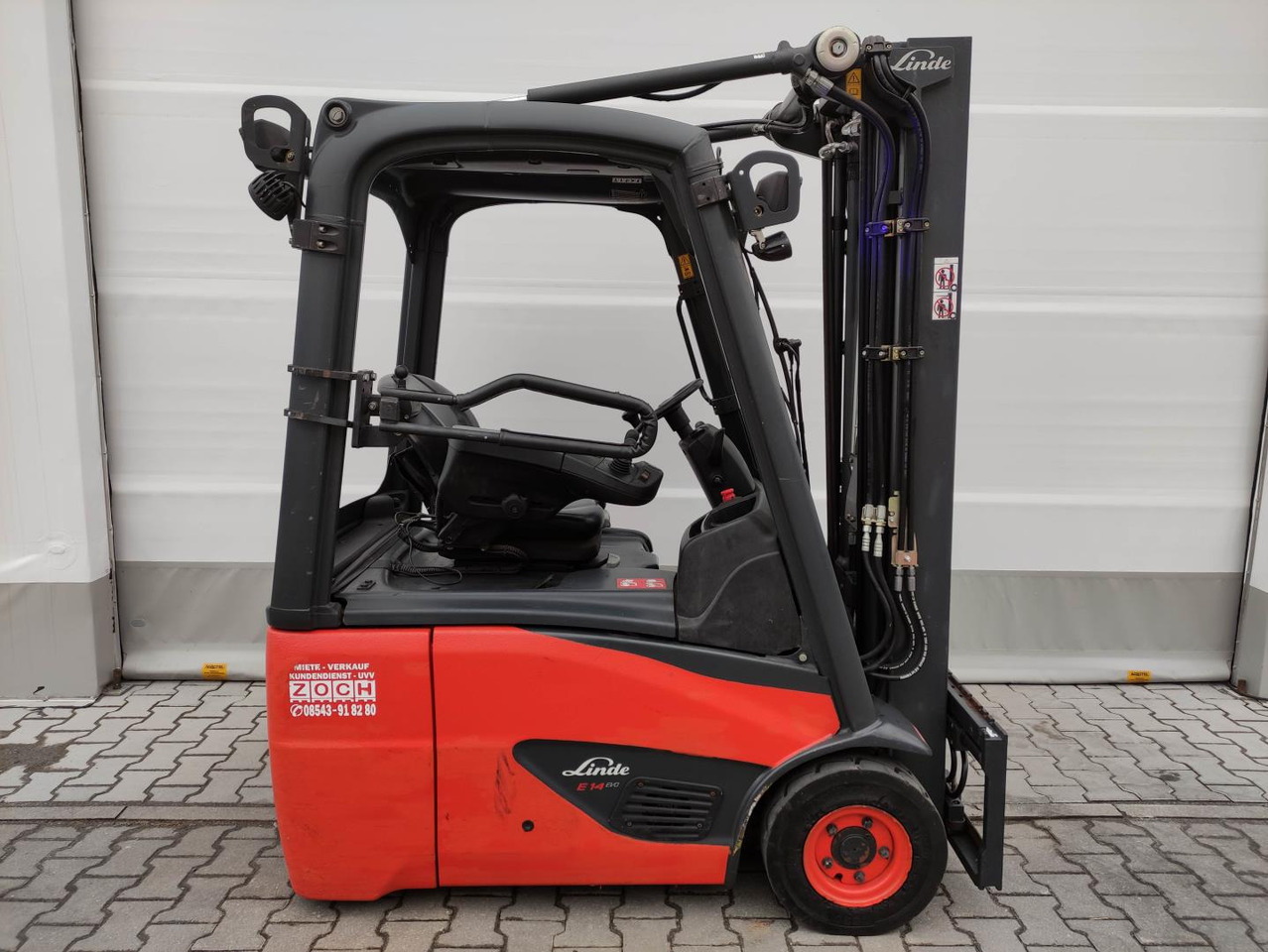 Linde E14-02-386 - Empilhadeira elétrica: foto 2 Linde E14-02-386 - Empilhadeira elétrica: foto 2