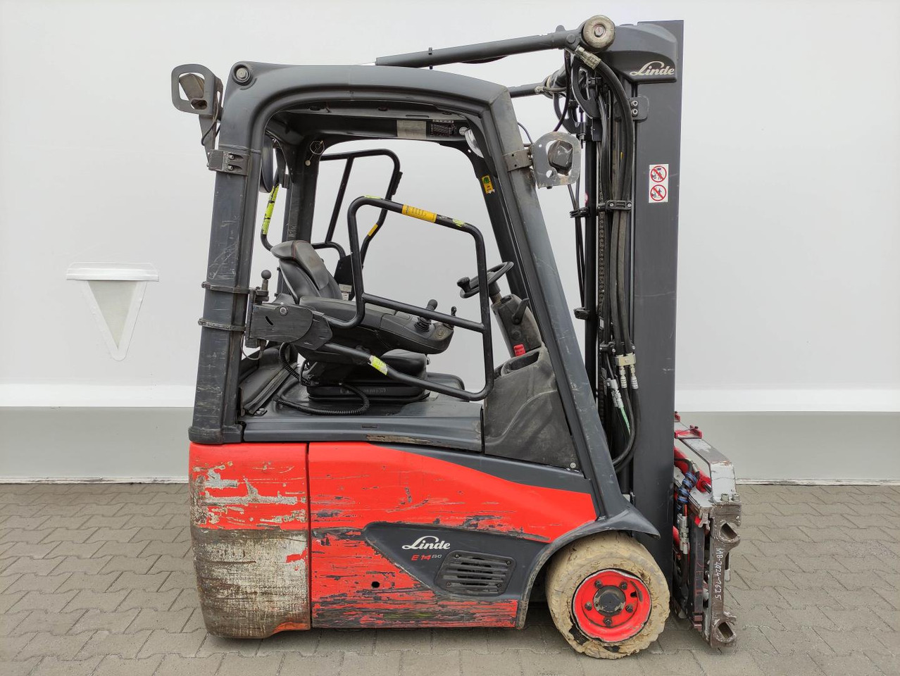 Linde E14-02-386-EVO - Empilhadeira elétrica: foto 2 Linde E14-02-386-EVO - Empilhadeira elétrica: foto 2