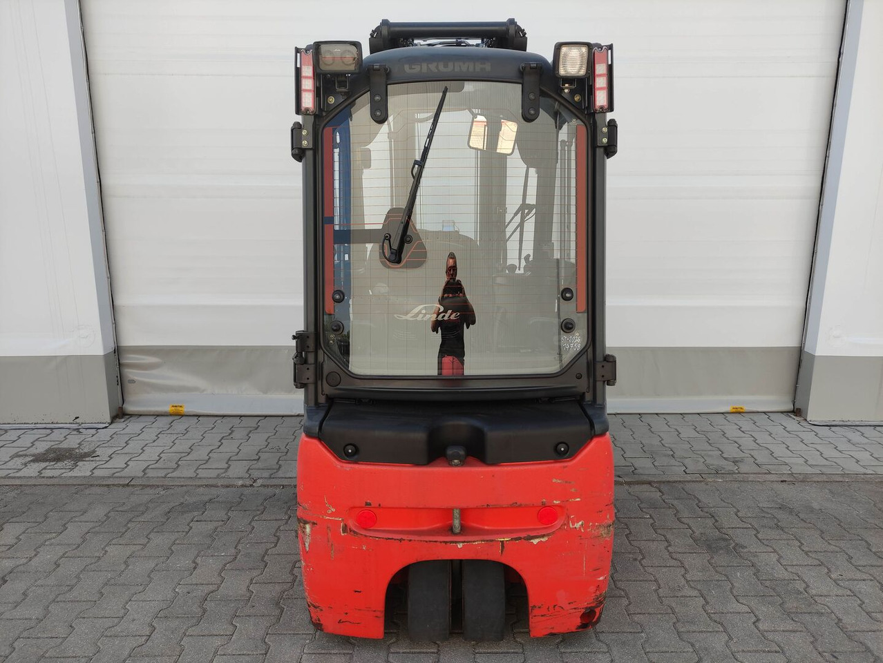 Linde E18L-02-386 - Empilhadeira elétrica: foto 4 Linde E18L-02-386 - Empilhadeira elétrica: foto 4