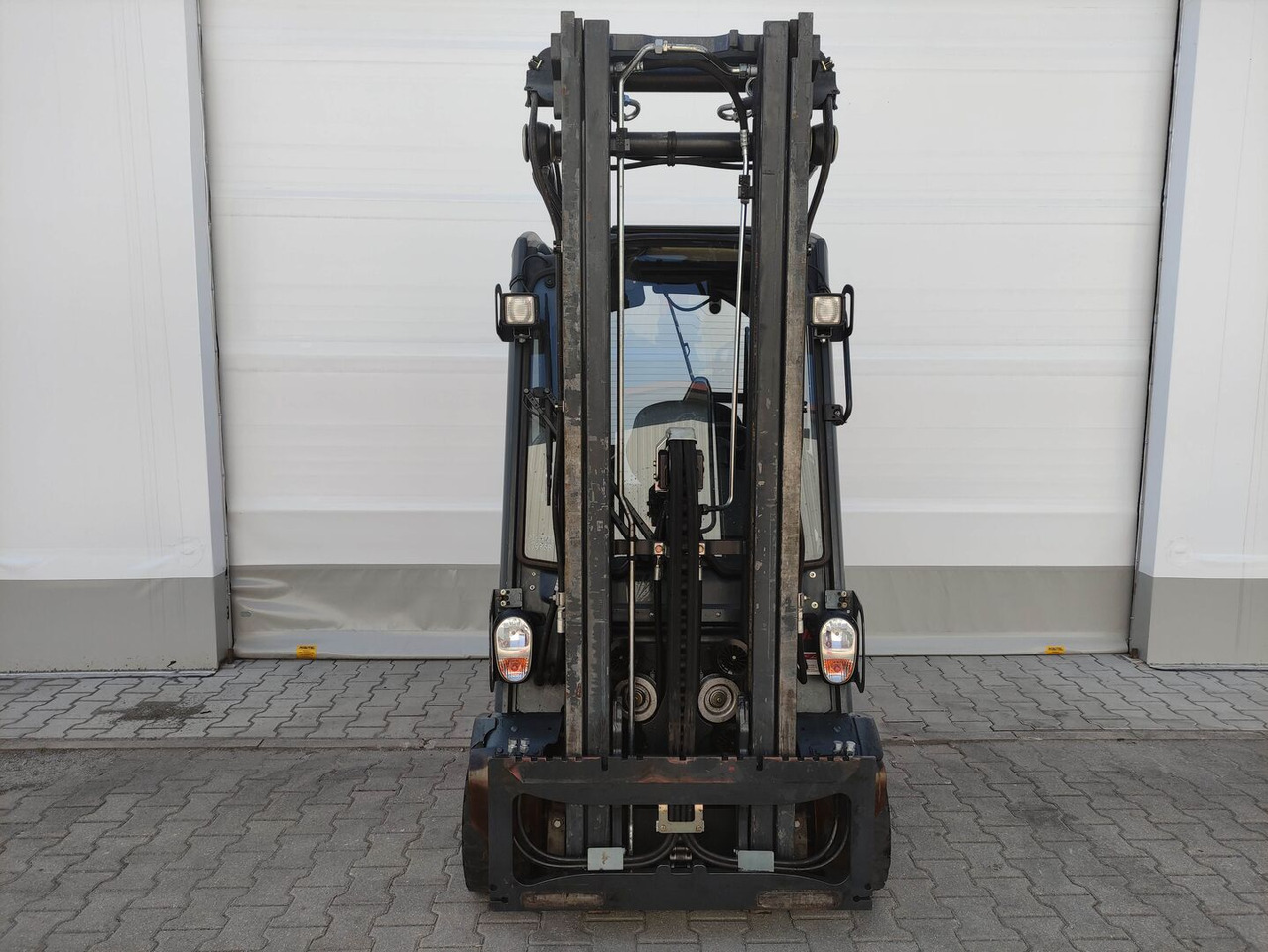 Linde E18L-02-386 - Empilhadeira elétrica: foto 3 Linde E18L-02-386 - Empilhadeira elétrica: foto 3
