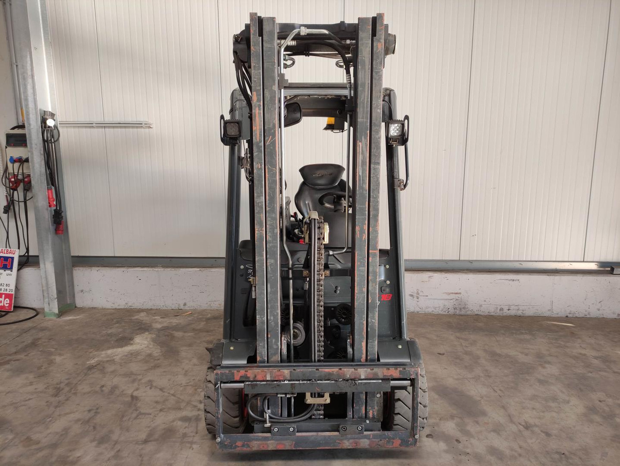Linde E18L-02-386 - Empilhadeira elétrica: foto 3 Linde E18L-02-386 - Empilhadeira elétrica: foto 3