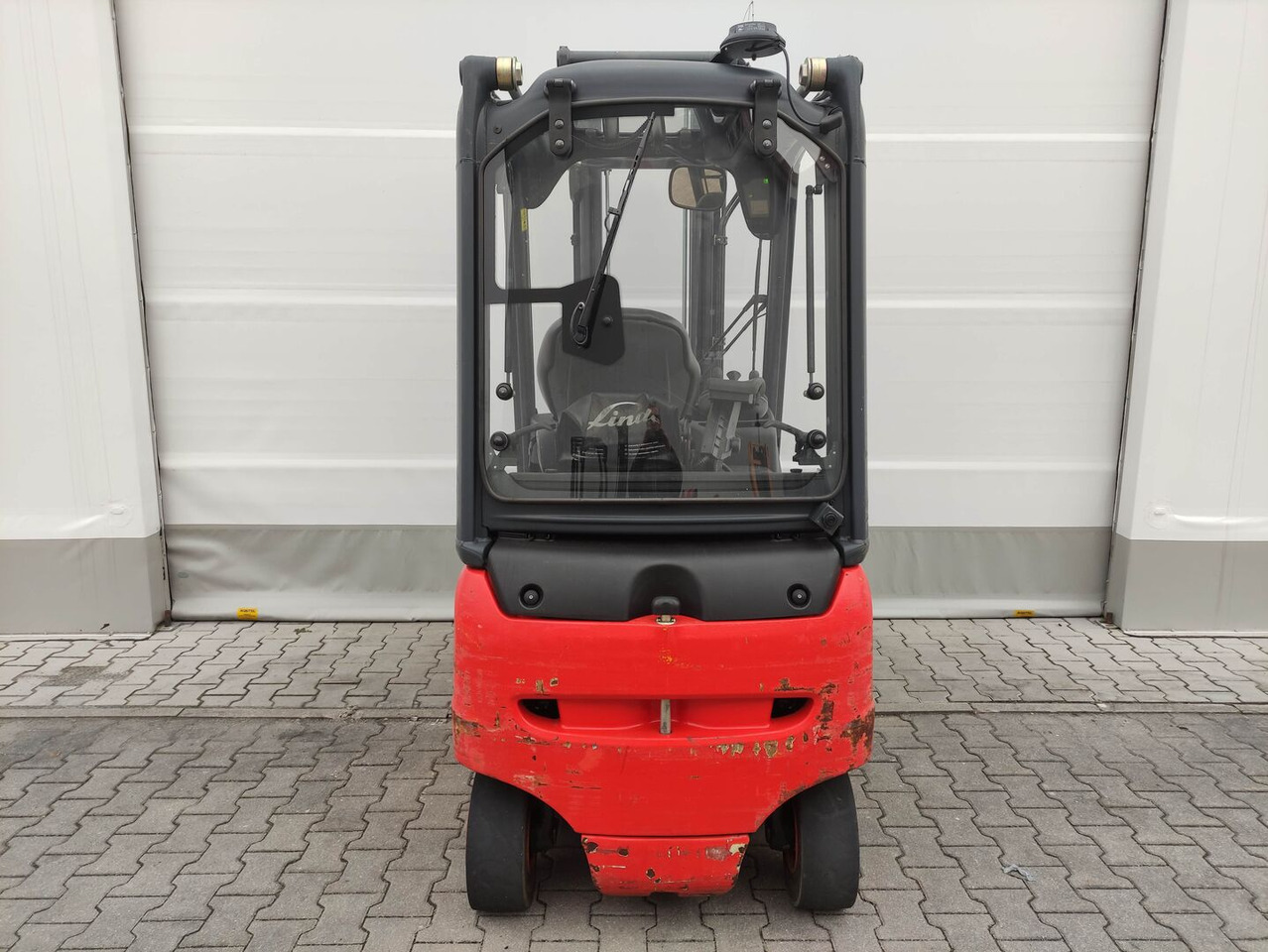 Linde E20PH-01-386 - Empilhadeira elétrica: foto 4 Linde E20PH-01-386 - Empilhadeira elétrica: foto 4