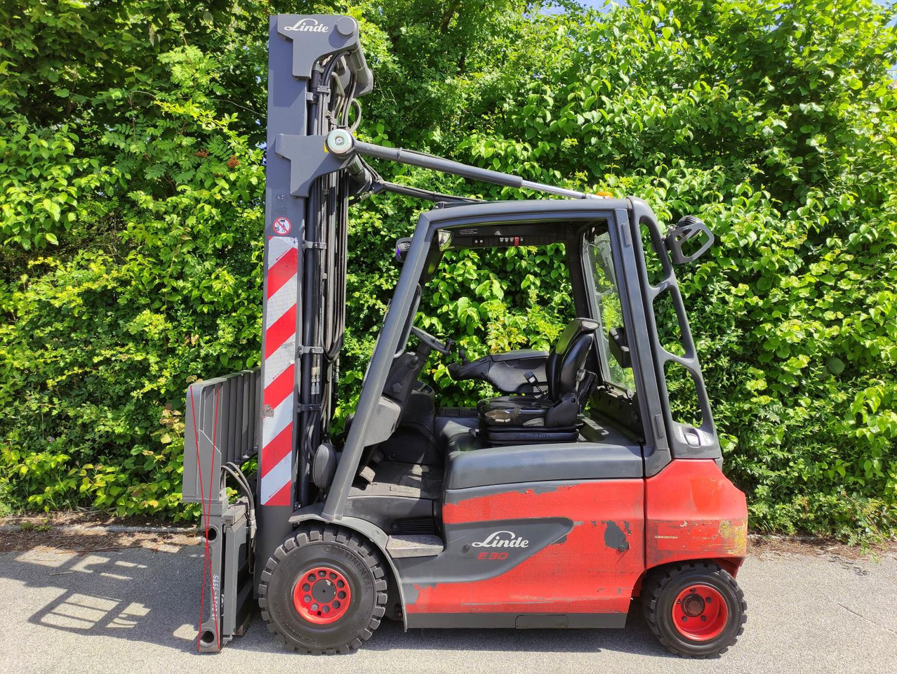 Linde E30-01-387 - Empilhadeira elétrica: foto 1 Linde E30-01-387 - Empilhadeira elétrica: foto 1