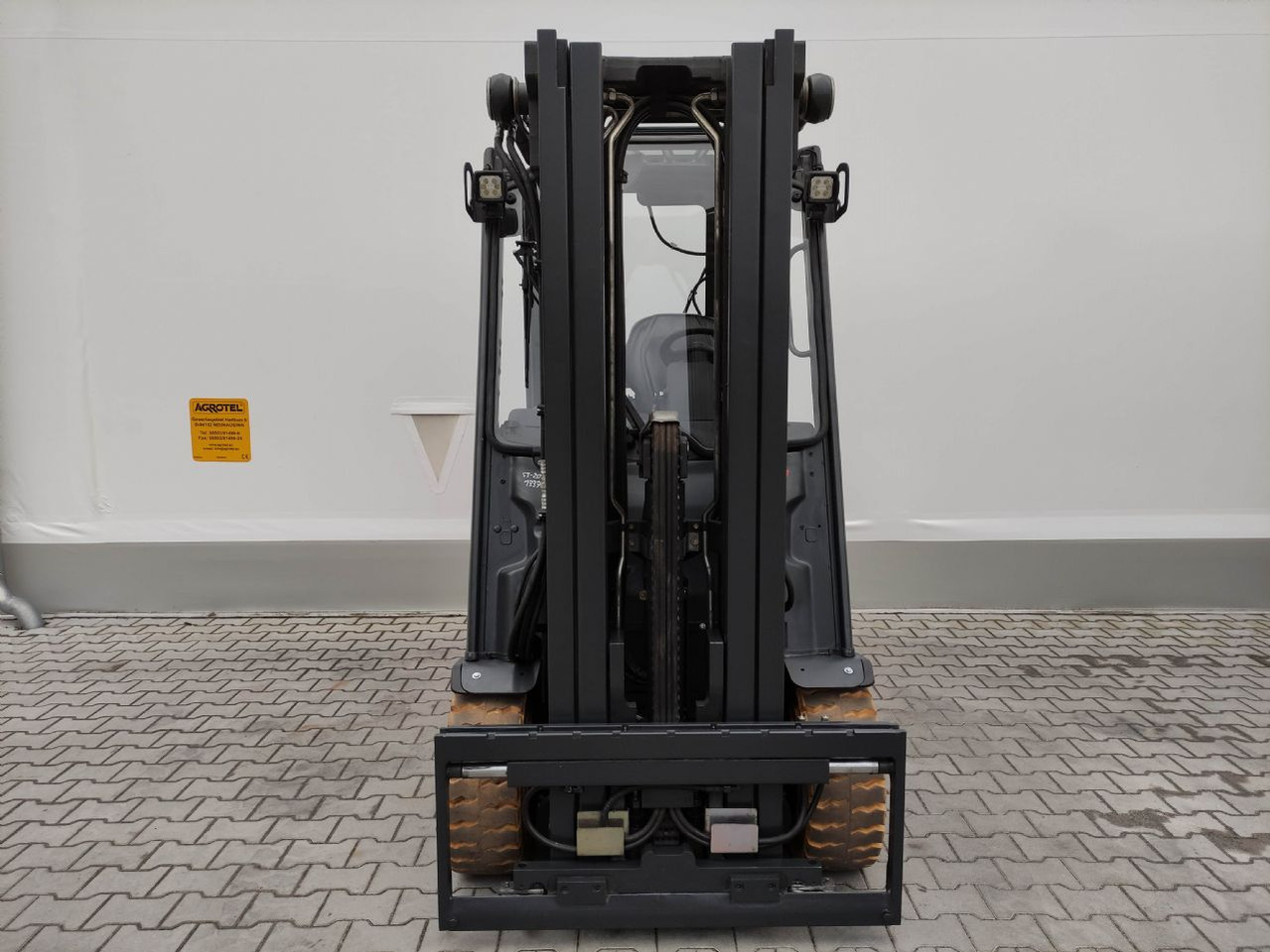 Linde E30HL-01/600-387 (M) - Empilhadeira elétrica: foto 3 Linde E30HL-01/600-387 (M) - Empilhadeira elétrica: foto 3