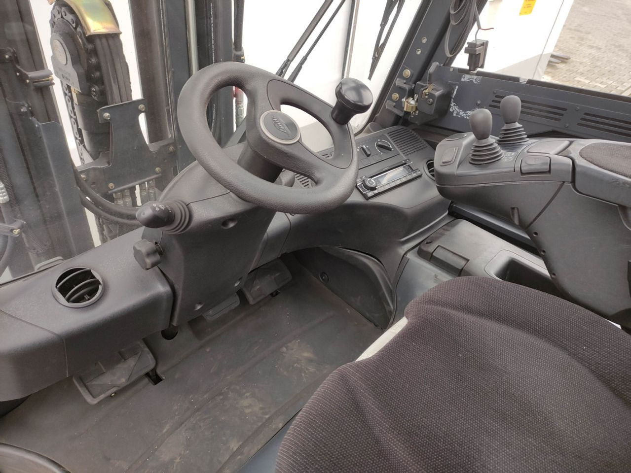 Linde E35H-01/600-388 - Empilhadeira elétrica: foto 5 Linde E35H-01/600-388 - Empilhadeira elétrica: foto 5