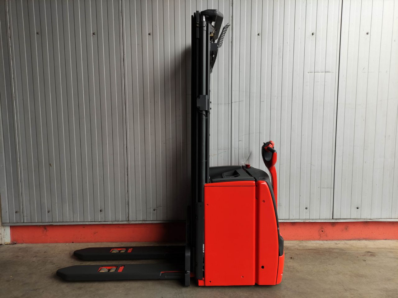 Linde L16-1173 - Stacker: foto 1 Linde L16-1173 - Stacker: foto 1