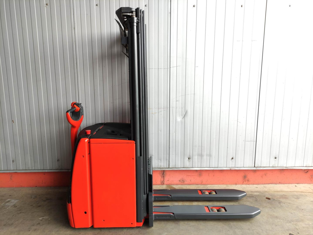 Linde L16-1173 - Stacker: foto 2 Linde L16-1173 - Stacker: foto 2