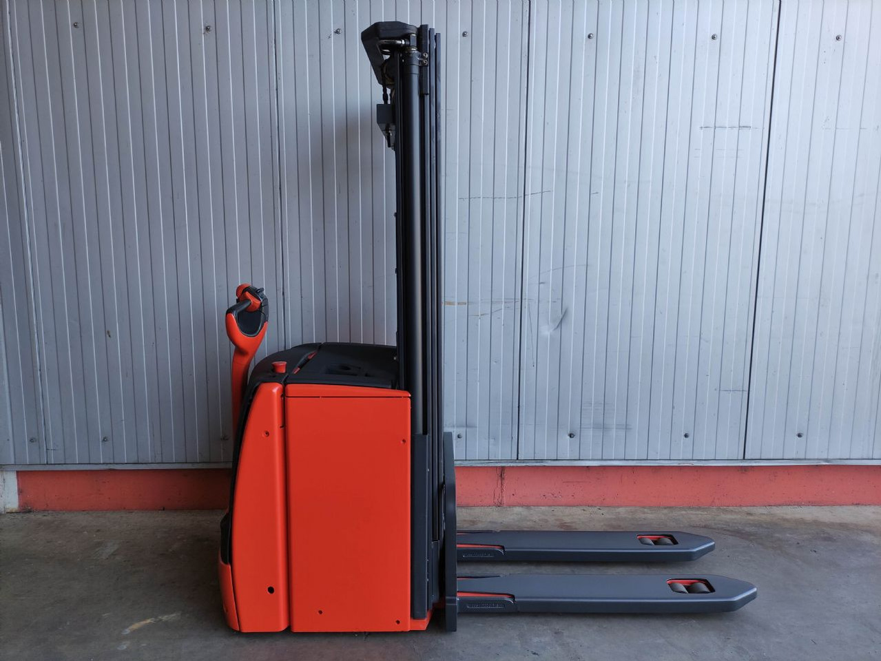 Linde L16-1173 (LACK NEU) - Stacker: foto 2 Linde L16-1173 (LACK NEU) - Stacker: foto 2