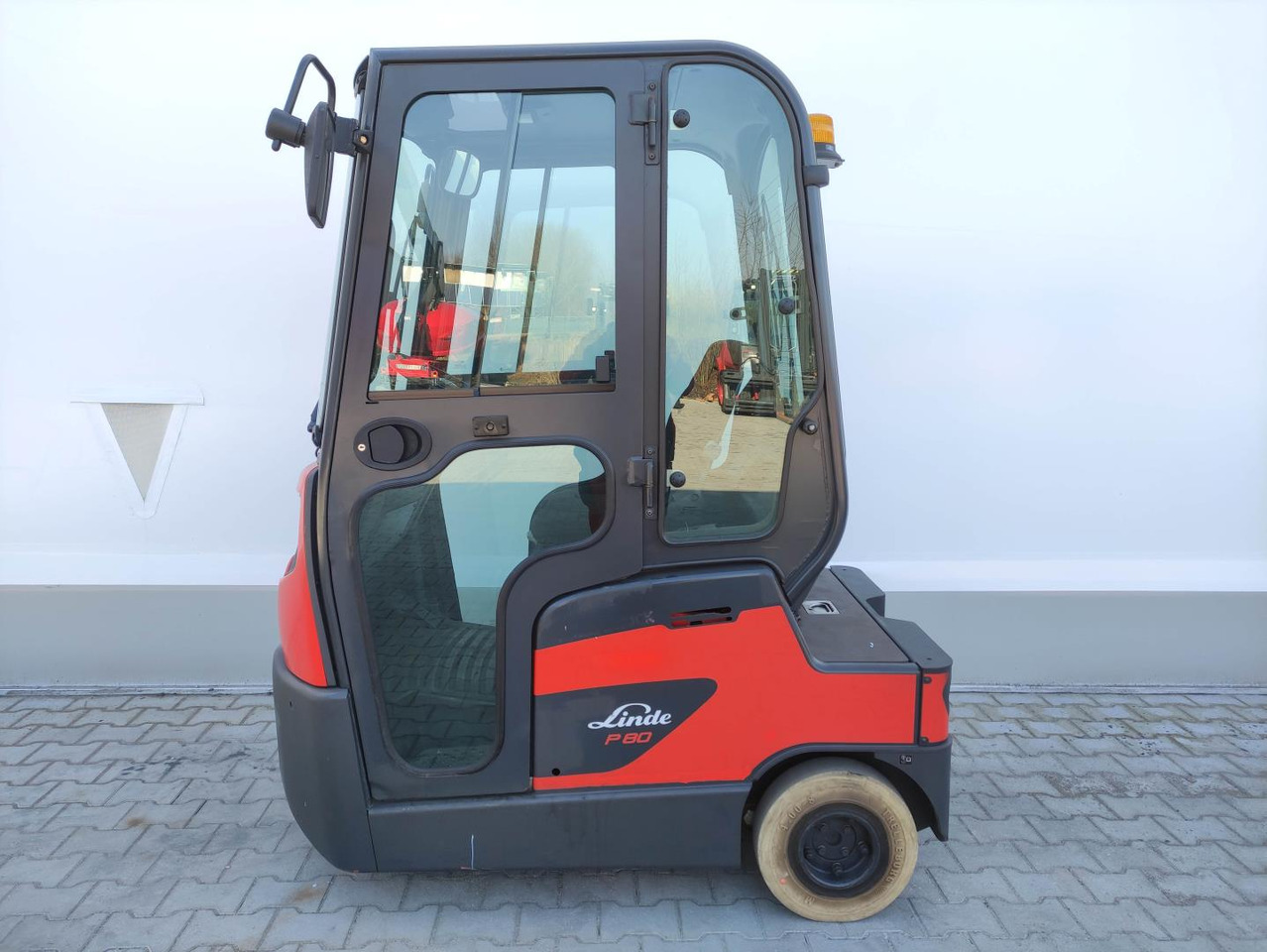 Linde P80 - Trator elétrics: foto 1 Linde P80 - Trator elétrics: foto 1