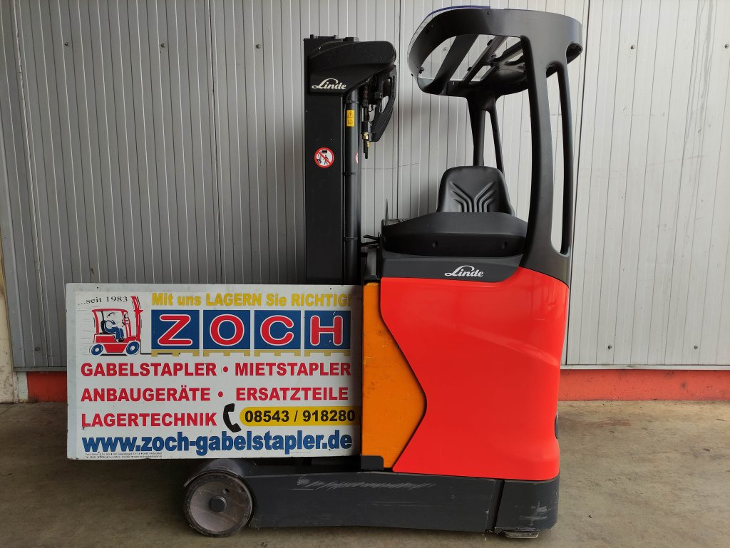 Linde R10B-01-112 - Empilhador retráctil: foto 1 Linde R10B-01-112 - Empilhador retráctil: foto 1
