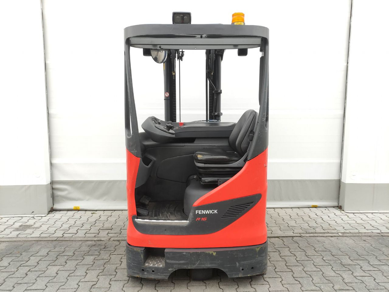 Linde R16G-01-1120 - Empilhador retráctil: foto 4 Linde R16G-01-1120 - Empilhador retráctil: foto 4