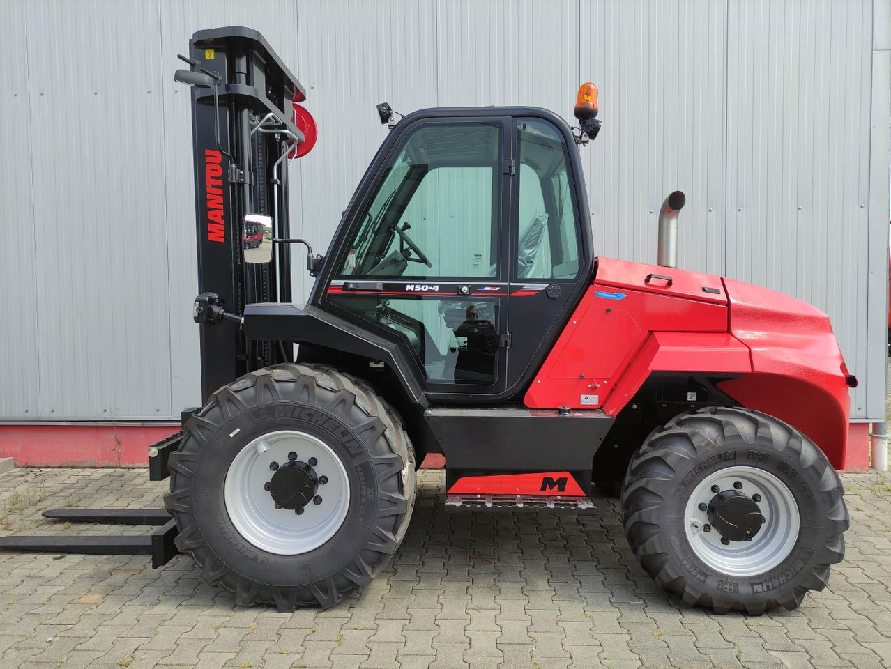 Manitou M50-4-D (NEU) - Empilhador todo-o-terreno: foto 1 Manitou M50-4-D (NEU) - Empilhador todo-o-terreno: foto 1