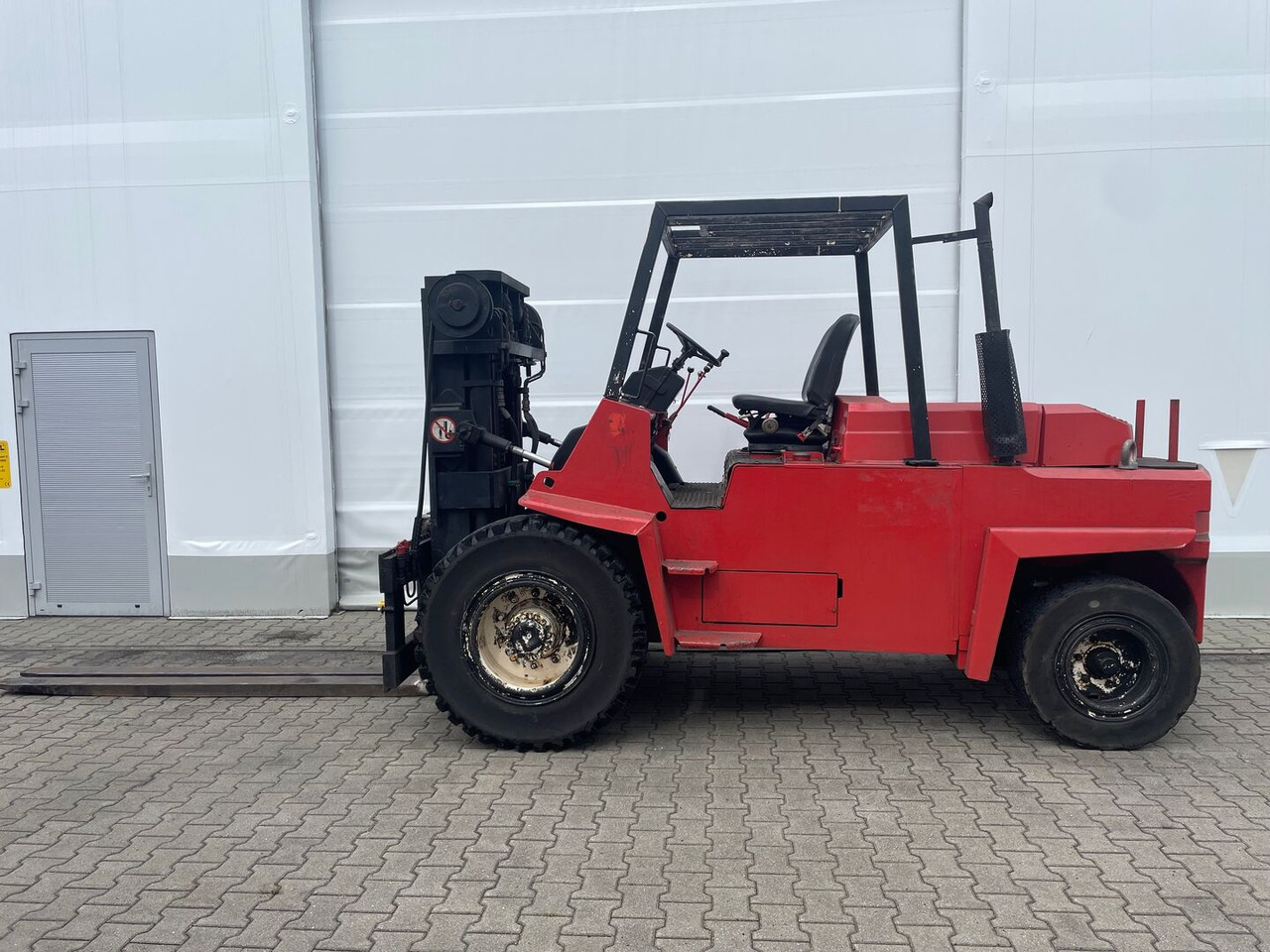 Empilhadeira a diesel O&K V80: foto 1