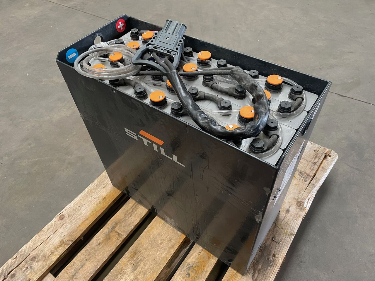 Sunlight I 24 Volt I 3 PzS 375 - Bateria automotiva por Equipamento de movimentação: foto 1 Sunlight I 24 Volt I 3 PzS 375 - Bateria automotiva por Equipamento de movimentação: foto 1