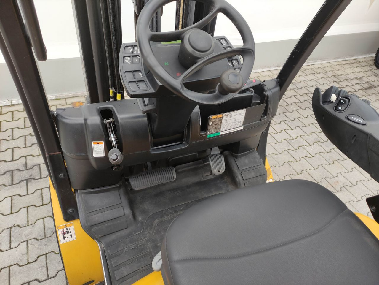 Yale GDP35VXE2445 - Empilhadeira a diesel: foto 5 Yale GDP35VXE2445 - Empilhadeira a diesel: foto 5