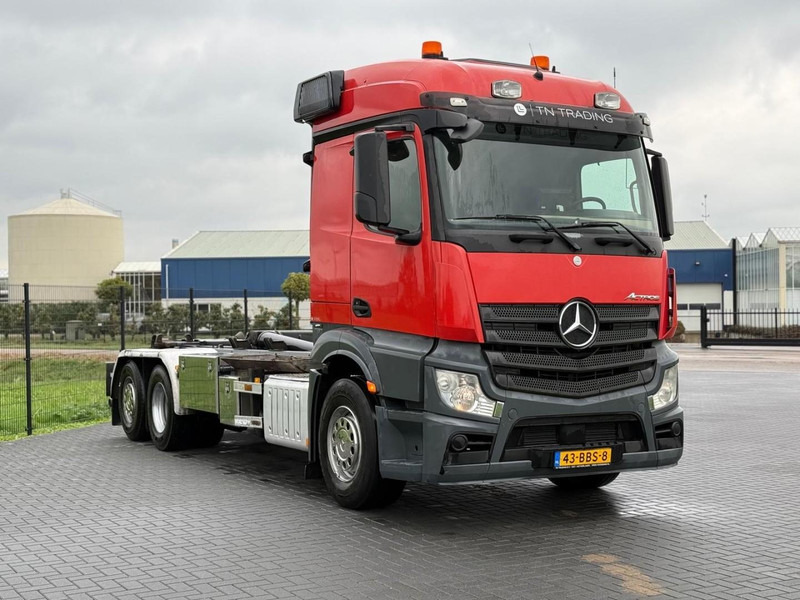 Mercedes-Benz ACTROS HAAKARM SYSTEEM, GOEDE STAAT, OMVORMER, 616.802 KM. - Camião polibenne: foto 1 Mercedes-Benz ACTROS HAAKARM SYSTEEM, GOEDE STAAT, OMVORMER, 616.802 KM. - Camião polibenne: foto 1