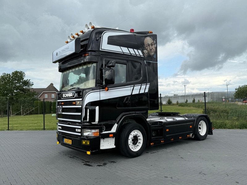 Scania R 144 530 SHOW TRUCK, INTERIEUR, OPEN UITLAAT, HOBBY, TOP. - Tractor: foto 2 Scania R 144 530 SHOW TRUCK, INTERIEUR, OPEN UITLAAT, HOBBY, TOP. - Tractor: foto 2