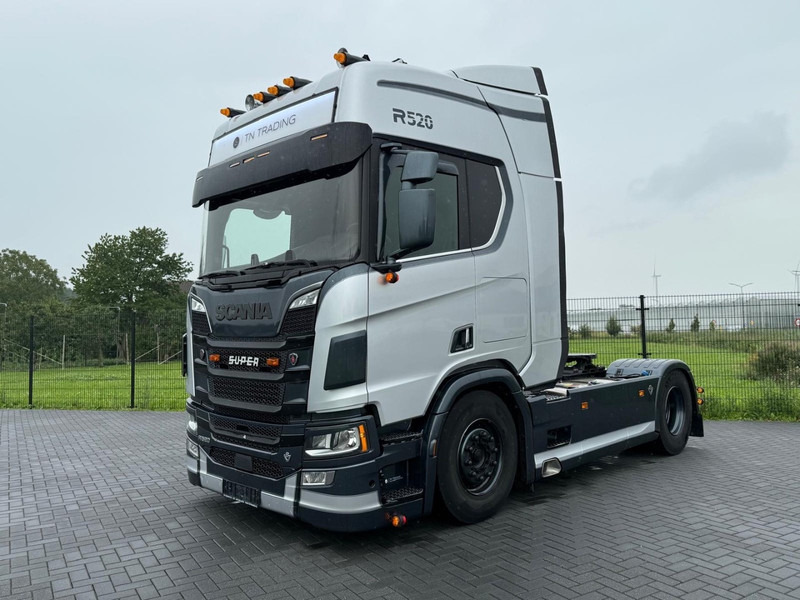 Scania R520 V8 NGS 6 BALLOONS, FULL AIR, RETARDER, 2X TANK, SHOW, FULL SPOILER. - Tractor: foto 3 Scania R520 V8 NGS 6 BALLOONS, FULL AIR, RETARDER, 2X TANK, SHOW, FULL SPOILER. - Tractor: foto 3