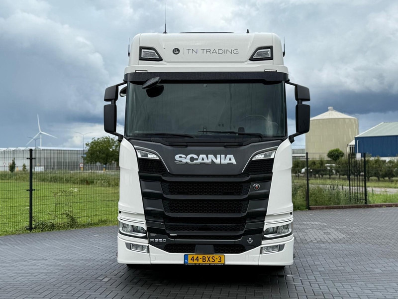 Scania R520A6X2/4NB 6X2/4, LEATHER, RETARDER, 2X TANK, TOP. - Tractor: foto 4 Scania R520A6X2/4NB 6X2/4, LEATHER, RETARDER, 2X TANK, TOP. - Tractor: foto 4