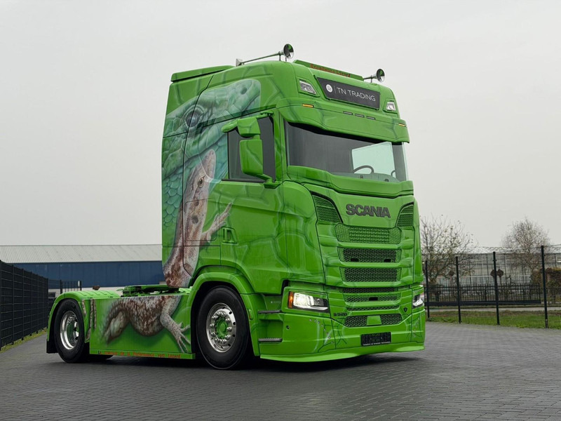 Scania S520 V8 NGS SHOWTRUCK, VOLLUCHT, SMART2 TACHO, PARK COOL, RETARDER, TOPSTAAT. - Tractor: foto 1 Scania S520 V8 NGS SHOWTRUCK, VOLLUCHT, SMART2 TACHO, PARK COOL, RETARDER, TOPSTAAT. - Tractor: foto 1