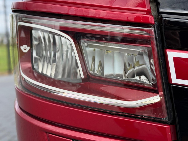 Scania S580 V8 NGS SHOWTRUCK, VOLLUCHT, RETARDER, LEER, GESTUURD. - Tractor: foto 5 Scania S580 V8 NGS SHOWTRUCK, VOLLUCHT, RETARDER, LEER, GESTUURD. - Tractor: foto 5