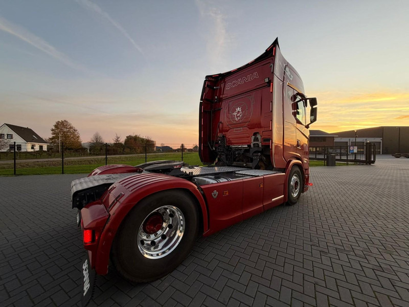 Tractor Scania S580 V8 NGS VOLLUCHT, KING OF THE ROAD, HYDRAULIEK, LEER, ALCOA.: foto 13 Tractor Scania S580 V8 NGS VOLLUCHT, KING OF THE ROAD, HYDRAULIEK, LEER, ALCOA.: foto 13