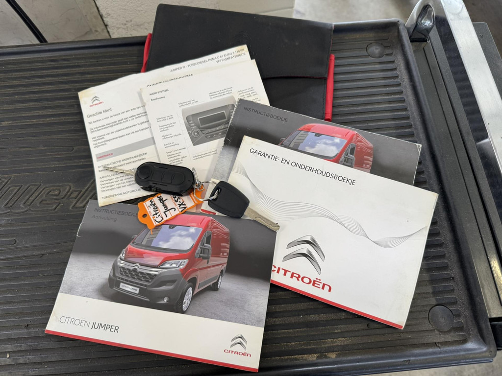 Citroën Jumper-30 2.2 HDI L1H1 Economy 3 Zitplaatsen Airco Cruise Bluetooth Media player - Furgão: foto 4 Citroën Jumper-30 2.2 HDI L1H1 Economy 3 Zitplaatsen Airco Cruise Bluetooth Media player - Furgão: foto 4