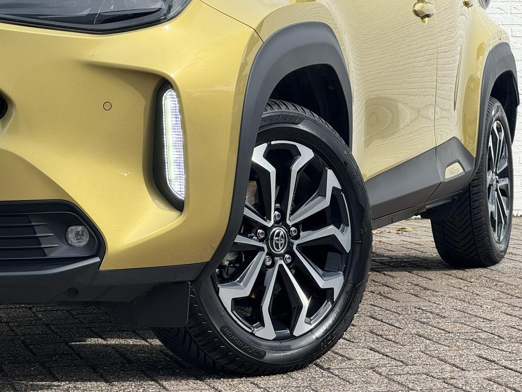 Toyota Yaris Cross-1.5 Hybrid Dynamic Camera Pdc Navigatie Led verlichting Carplay Clima Stoelverwarming - SUV: foto 5 Toyota Yaris Cross-1.5 Hybrid Dynamic Camera Pdc Navigatie Led verlichting Carplay Clima Stoelverwarming - SUV: foto 5