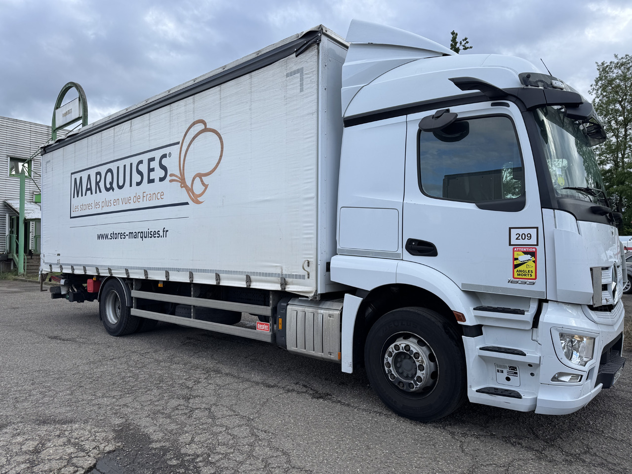 MERCEDES-BENZ Actros - Camião de lona: foto 1 MERCEDES-BENZ Actros - Camião de lona: foto 1
