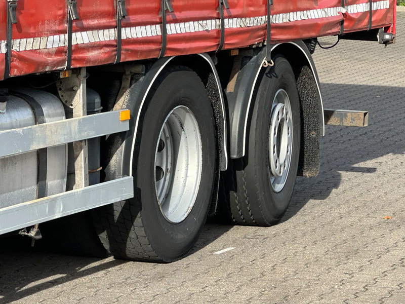 DAF CF 330 6X2*4 Schuifzeil / Laadklep / Kooiaap 05-2026 Apk! - Camião de lona: foto 3 DAF CF 330 6X2*4 Schuifzeil / Laadklep / Kooiaap 05-2026 Apk! - Camião de lona: foto 3