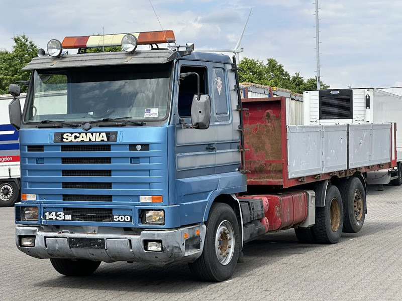 Scania R143-500 V8 6x2 Retarder Full Air Euro 1 - Camião de caixa aberta/ Plataforma: foto 1 Scania R143-500 V8 6x2 Retarder Full Air Euro 1 - Camião de caixa aberta/ Plataforma: foto 1