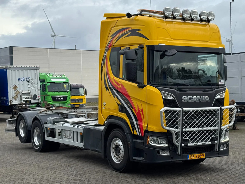 Scania R650 V8 6x2 WB 4.95mtr Retarder Full Air - Camião chassi: foto 2 Scania R650 V8 6x2 WB 4.95mtr Retarder Full Air - Camião chassi: foto 2