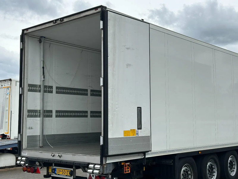 Schmitz Cargobull Thermo King SLXi 300 / Disc-Brakes / Laadklep / Flower Width / Apk - Semi-reboque frigorífico: foto 5 Schmitz Cargobull Thermo King SLXi 300 / Disc-Brakes / Laadklep / Flower Width / Apk - Semi-reboque frigorífico: foto 5