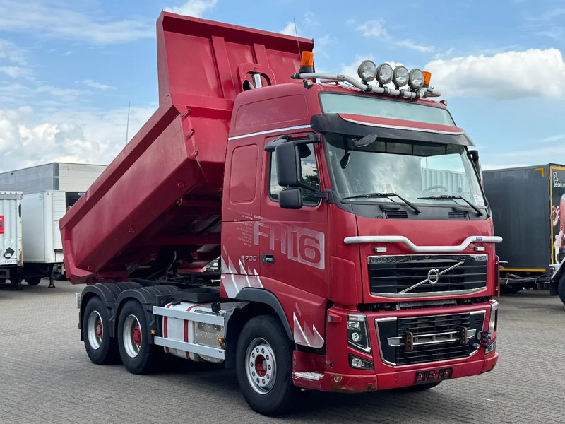 Volvo FH 16.700 6x4 Tipper And Tractor Combi / Euro 5 - Camião basculante: foto 5 Volvo FH 16.700 6x4 Tipper And Tractor Combi / Euro 5 - Camião basculante: foto 5
