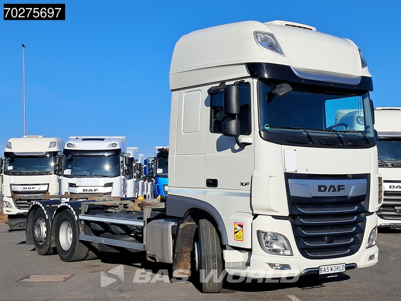 DAF XF 480 6X2 FAN SSC Retarder Lift+Lenkachse StandKlima ACC Euro 6 - Camião transportador de contêineres/ Caixa móvel: foto 3 DAF XF 480 6X2 FAN SSC Retarder Lift+Lenkachse StandKlima ACC Euro 6 - Camião transportador de contêineres/ Caixa móvel: foto 3